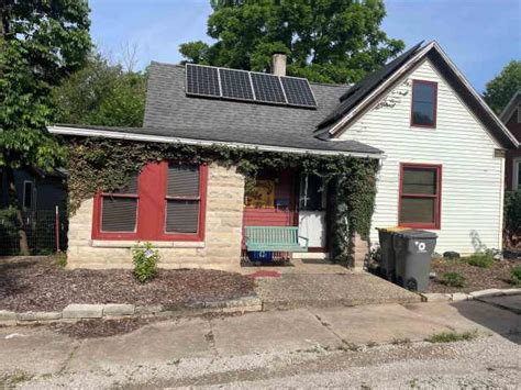 Bloomington in apts. Stylish 4-Bedroom Townhouse for Rent in Bloomington, Indiana. $5,500. 5 min to IUB | Croquet | Fire Pit | VHHD | 3 BD. $2,800. Schoolview Ground Level Apartment. $950. Schoolview Townhome. $1,125. Schoolview Townhome. $1,125. Furr Ct. ... Campus Apartments (1 Bedroom) - Close to IU (Bloomington) $900. Bloomington Grant Street … 