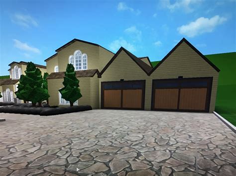Bloxburg driveway. The Modern Panel Driveway Gate is a Fence Gate in Build Mode. A tall driveway gate. Can be used as a driveway gate for a house. Players are able to open and close the gates. 