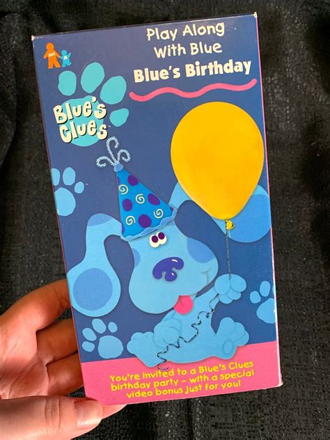 The Second deleted scene of Blue's clues Blue's big birthday, Blue give Steve a present.. 