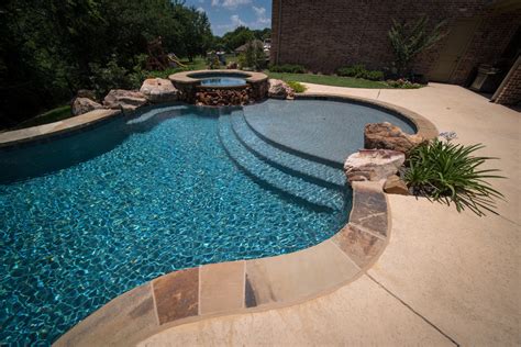 Blue Granite Pebble Sheen Looks VERY Green - Houzz