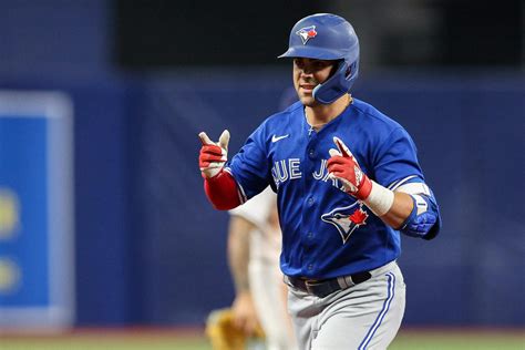 Blue Jays and Merrifield decline $18M mutual option, will become free agent