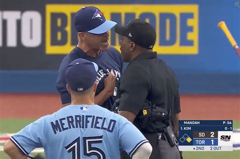 Blue Jays pitching coach Pete Walker ejected for arguing balls and strikes