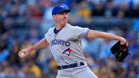Blue Jays rebound with shutout win over Pirates to arrest miserable slide