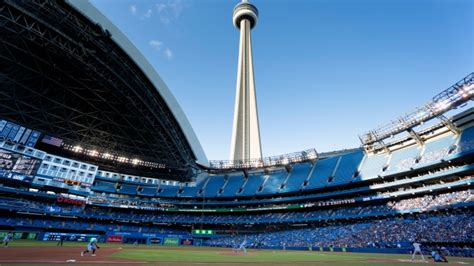 Blue Jays to open Rogers Centre roof on earliest date ever tonight