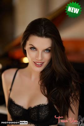 Blue eyes sexy girl nude. .  ...