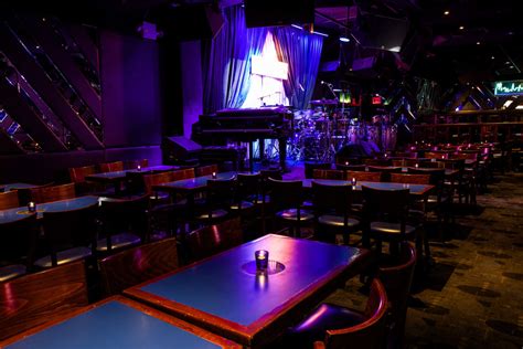 Blue note greenwich village new york. Greenwich Village has developed as a home for a significant number of off-Broadway theater companies and lots of music venues. 40.7311 -74.0052. 1 Cherry Lane Theater, 38 Commerce St, ☏ +1 212 989-2020. 40.7314 -74.0008. 2 West 4th Street Courts, W 4th Street and 6th Avenue ( atop the West 4th Street subway station ). 
