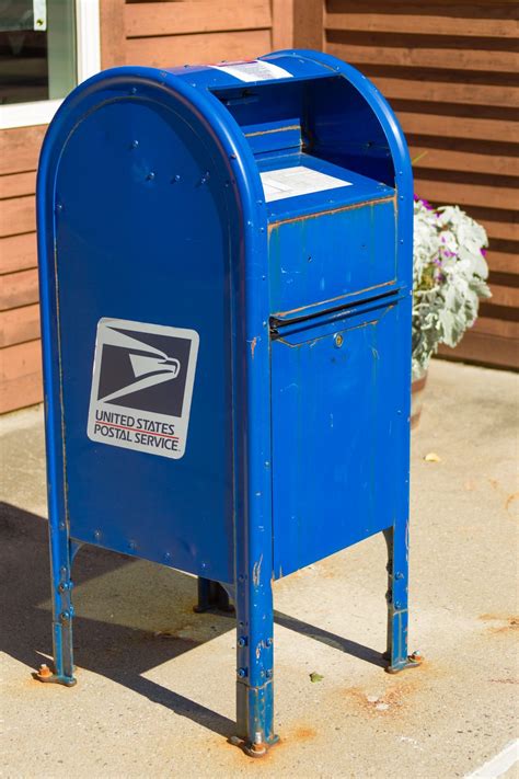 Blue post office mailbox near me. Most post office locations are open Monday through Saturday and are always closed on Sundays. If a specific location is open on Saturday, it most likely will be open for only a few hours. The Monday through Friday hours are usually 8:30 a.m... 