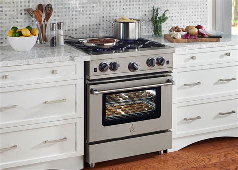 Blue star range. BlueStar gas ranges are made in the USA and give you a restaurant style and quality at home. Join our appliance expert Stuart to learn the 5 reasons to upgra... 