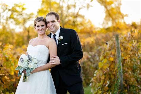 Bluemont Vineyard Wedding Photos - Stephen Bobb