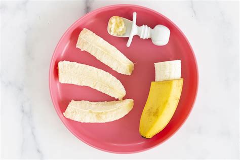Blw banana. Oct 13, 2016 · A banana é um fruto rico em vitaminas, minerais e também em fibras, que, em função daquela que é a orientação do vosso pediatra, poderá ser das primeiras fru... 