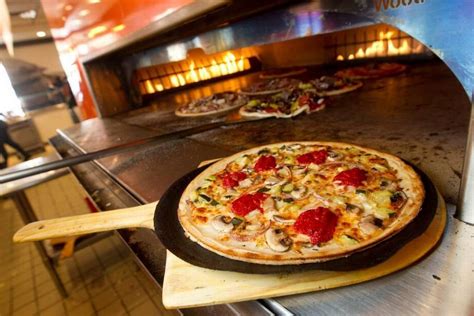 Blze pizza. Blaze Pizza Tampa. Closed Opens at 11:00 AM. 5114 E. Fowler Avenue. Tampa FL 33617. 