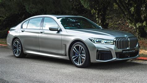 Indeed, the new BMW 7 Series must capably serve multiple functions simultaneously, which is no easy task. In the U.S. market, 2023 BMW 7 Series prices range from $96,695 for the 740i to $120,295 for the i7, including the $995 destination charge. The 740i and 760i xDrive come with M Sport design elements and standard Shadowline …. 