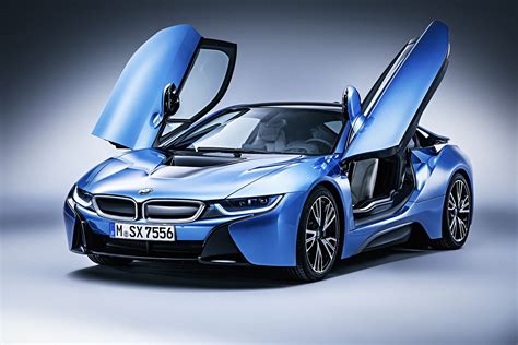Bmw electric car i8. A luxury car for drivers and passengers alike. By clicking 