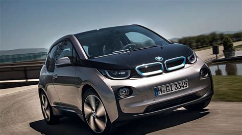 Bmw i3 electric car. This is the BMW i3. The BMW i3 is an electric car from BMW. It was produced at the BMW plant in Leipzig from 2012 to 2022. The most characteristic features of … 