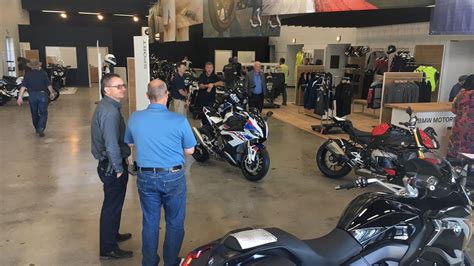 We specialize in BMW and Ducati motorcycles. Arizona: Bee Mer Werx Paul Ford: 3752 E. Hardy Dr. Tucson, AZ 85716 (520) 975-5594 Okbeemer@aol.com: Paul is a master BMW technician. When he retired in 2015 from his job as a full-time firefighter, he decided to open his own BMW motorcycle service, repair, and restoration shop. Dirtball Customs ... . 