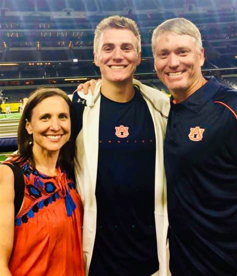 Patrick Nix, the father of Bo Nix, was the high school coach at Pinson Valley High, where he coached Tez as well. His unique ability and athleticism made him stand …. 