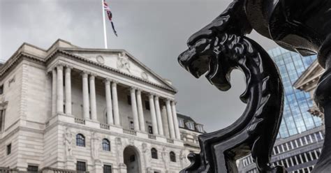 BoE lifts rates to 15-year high and keeps the door open to more