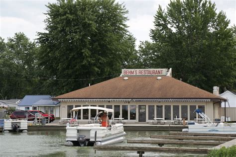 Boat rentals grand lake st marys ohio. Are you dreaming of setting sail on the open waters, feeling the wind in your hair and the sun on your face? Look no further than GetMyBoat, the world’s largest boat rental marketp... 