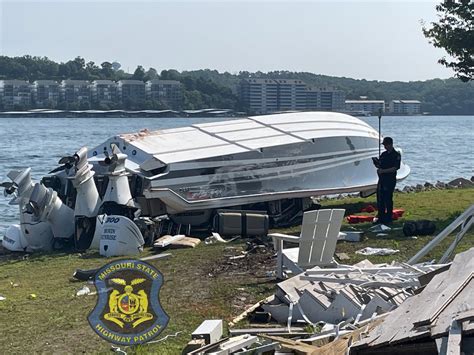 Boat runs aground at Missouri lake, strikes home
