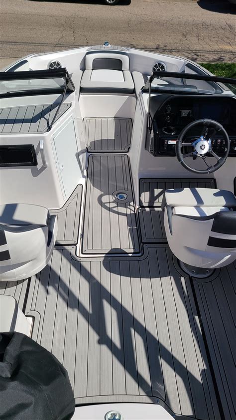 There are currently 84 listings available on Boat Trader by both private sellers and professional boat dealers. Of those available, we have 2 new and 82 used. The oldest boat was built in 2002 and the newest model is 2024. The starting price is $16,598, the most expensive is $35,500, and the average price of $31,900. Related boats include the …