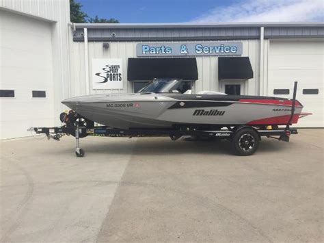 There are presently 9,417 boats for sale in Texas listed on Boat Trader. This includes 6,430 new watercraft and 2,987 used boats, available from both private sellers and well-qualified boat dealers who can often offer various boat warranty packages along with boat loans and financing options. The most popular boat classes for sale in Texas .... 