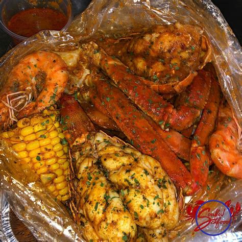 captain bob's seafood. Here at Captain Bob’s were not just a seafood store. Our goal has always been to expose our customers to the very “finest” seafood available anywhere at the most reasonable prices!! You can dine in or take out our seafood platters or create your own combo by selecting cooked or semi-prepared seafood by the piece or ...