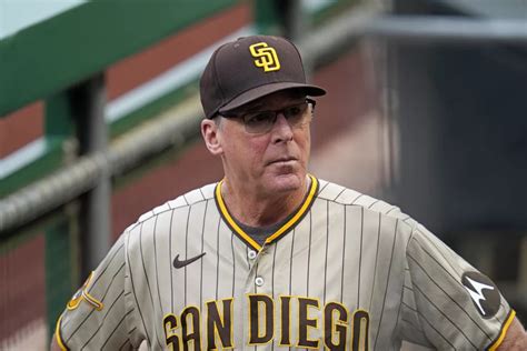 Bob Melvin leaves Padres to manage division-rival Giants and return to the Bay Area
