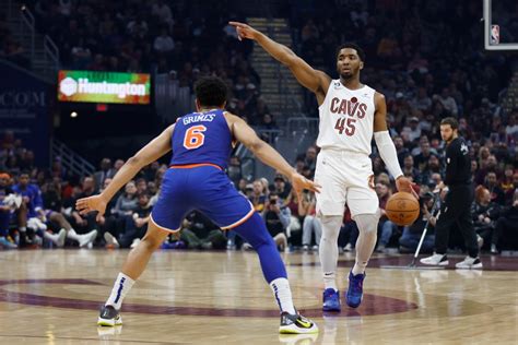 Bob Raissman: Unlike Leon Rose, Donovan Mitchell can’t hide from the media spotlight of Knicks-Cavs playoff series