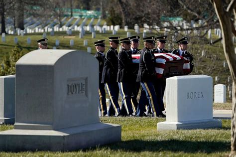 The late Bob Dole, a former U.S. Senate majority leader and Republican presidential nominee also celebrated as a World War II hero, will be buried with military honors Wednesday in Arlington National Cemetery. The foundation named for his widow, former Cabinet secretary and North Carolina Sen. Elizabeth Dole, announced plans for a private service at the historic Washington-area cemetery. Dole .... 
