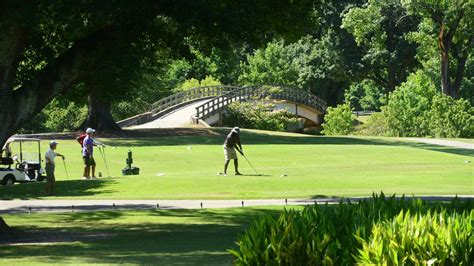 Bob jones golf course atlanta. A REVOLUTIONARY NEW DESIGN AND THE RENEWAL OF A HISTORIC GOLF COURSE. In 1932, the Bobby Jones Golf Course opened as the first public golf … 