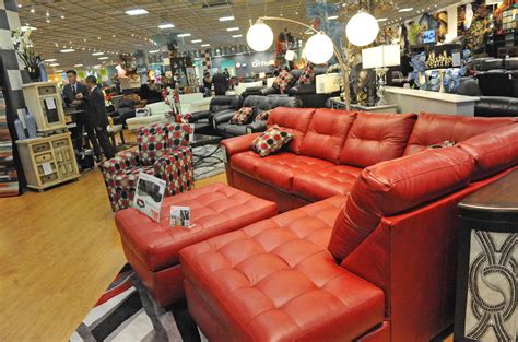 Bob s furniture. Bob's Discount Furniture is one of the most well-known discount furniture chains in the US. With over 150 locations ranging from pickup, outlet, and store fronts across the country, … 