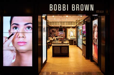 Bobbi Brown Makyaj & Cilt Bakım Ürünleri.