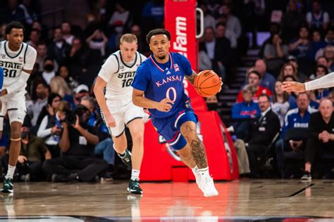 LAWRENCE —Two of the top point guards in recent Kansas men's basketball history hail from the same state as Jayhawk newcomer Bobby Pettiford, a 6-foot-1, 175-pound playmaker from Durham, North .... 