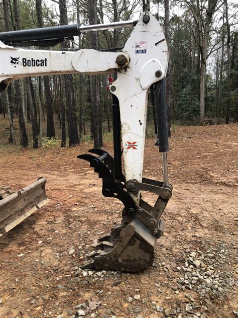 Bobcat thumb.  Comes with a 24&rdquo; quick attach digging bucket. com Specification (s) for you...