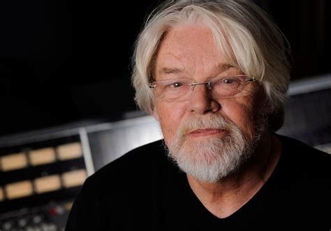 Bobseger - Bob Seger was forced to cut his 2017 tour short because of a back injury, but he tells Rolling Stone he's healing up and hopes to be out again soon Bob Seger Talks About His Health Scare, New Album