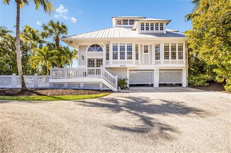 Boca grande houses for sale. There are currently 114 homes for sale in Boca Grande, FL. Median Sale Price for homes in Boca Grande, FL was $1,949,345 last month. The total number of homes for sale in Boca Grande, FL is 184% higher than it was at the same time a year ago. 22 homes were listed for sale this month in Boca Grande, FL. This is 12% lower … 