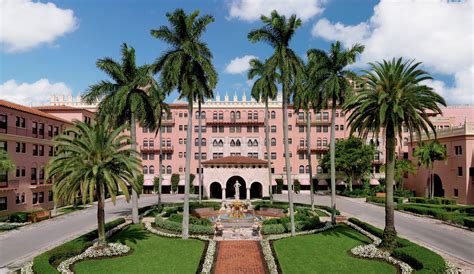 Boca resort. Jul 11, 2023 · What It’s Like to Stay at The Boca Raton: Florida’s Vast, Refurbished 5-Hotel Resort The $200 million renovation of this sprawling 1,000-room, Michael Dell-owned resort is just the beginning. 