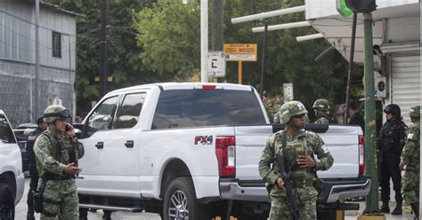 Bodies of 4 men, 2 women found near northern Mexico city of Monterrey