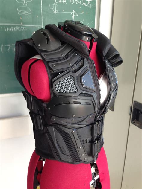 Body armor armor. Welp, it's about that time, folks. When others are getting their summer bodies ready, and you're just looking down at yours thinking, "Do I really have to?" And... 