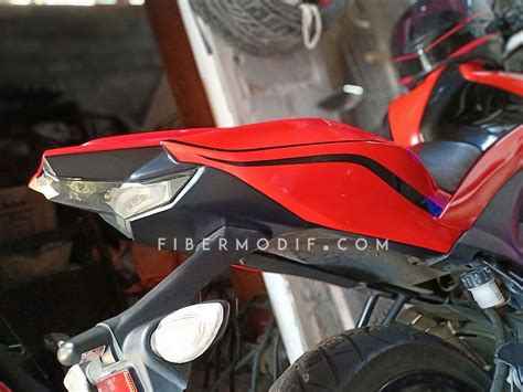 Body belakang r 25 untuk new vixion