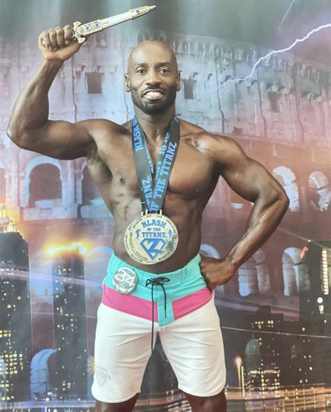 Bodybuilders Gay Photos