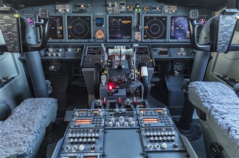 Boeing 737 Engine Controls