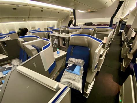 Yes. Detailed seat map United Airlines Boeing B777 200 (777) – version 4. Find the best airplanes seats, information on legroom, recline and in-flight entertainment using our detailed online seating charts.. 