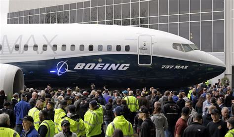 Boeing employees c.u.. The Boeing BA -4.3% Company today issued the first assessment of workforce diversity in its 105-year history, presenting a mixed picture of inclusiveness that senior management says is roughly on ... 