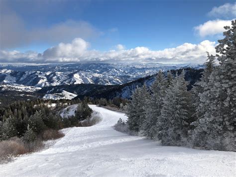 Bogus basin boise. Nestled just 16.5 miles north of Boise, Idaho, lies the Bogus Basin Mountain Recreation Area – a non-profit mountain recreation area operating with a special use permit on the Boise National Forest under the USDA. The area is open for full winter operation from early-December through mid-April, and during the non-winter … 