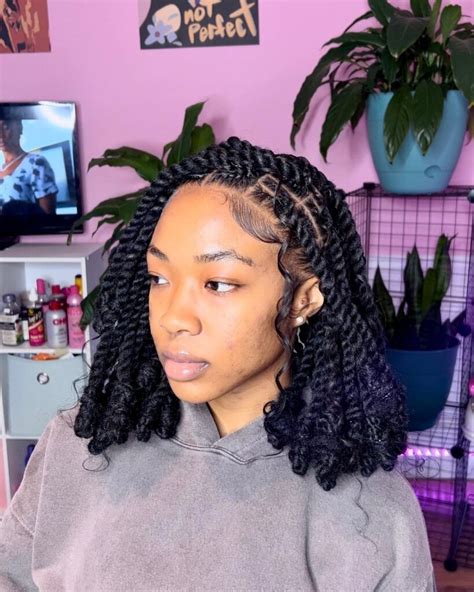 Feb 14, 2024 · Four Popular Ways To Install Faux Locs. 1. Traditional Faux Locs Wrapping Method by DOPEaxxPANA. 2. Single Crochet Faux Locs Method by TheChicNatural. 3. Cornrows Crochet/Individual Crochet Combo Method by Freedom Styles. 4. Butterfly Faux Locs, Distressed Faux Locs or Boho Faux Locs Method by Queenss Lounge.