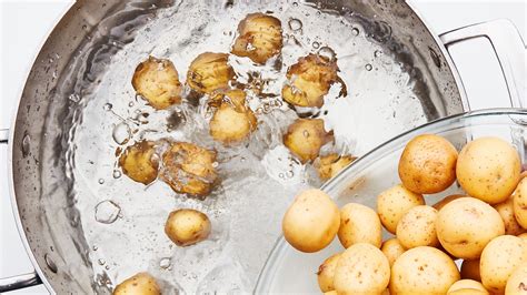 Boiling potatoes for potato salad. Place the pot over high heat and bring to a boil. Once it's boiling, drop the potatoes into the water. Blanching time depends on how large your potatoes or potato pieces are — it can take anywhere from three minutes for baby potatoes or small cubes to 10 minutes for whole russets. Remove the potatoes from the boiling water and … 