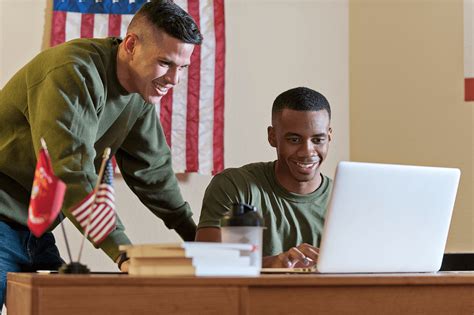 Boingo for military. The military offers a wide range of benefits to those who serve, from educational opportunities to financial security. While there are many reasons to consider enlisting, here are ... 