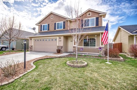 Boise idaho homes. Supply Trends: The Boise housing market is home to somewhere around 2,464 active listings. Over the last year, listings are actually down about 16.2%, but 2022 has seen an increase in inventory levels. Year-to-date, listings are up about 75% and gaining momentum. 