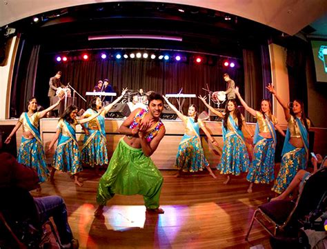 Bollywood Dancers in Sydney For Hire - Book Bollywood Dancers